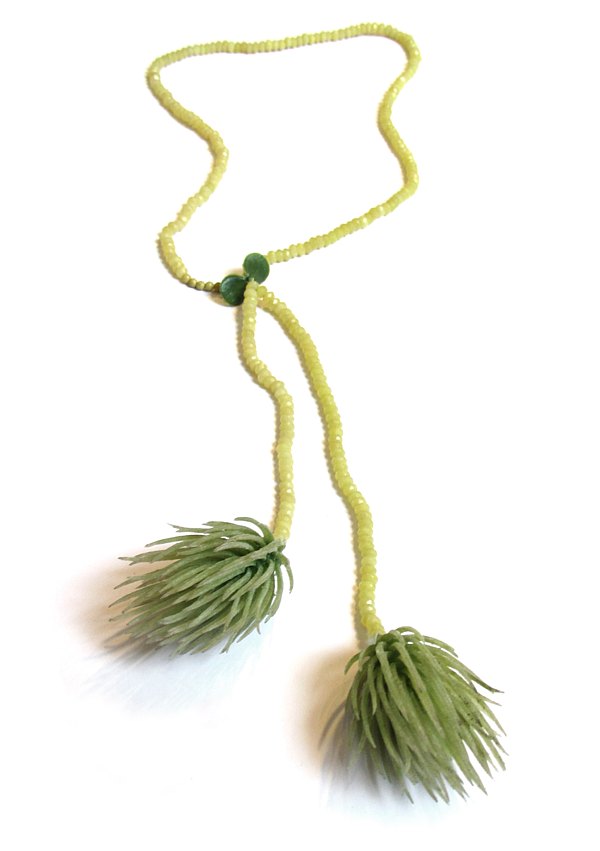 Melinda Young, Acid Double Spiker Neckpiece